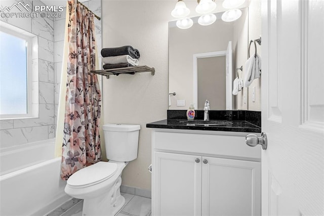 full bathroom with toilet, vanity, baseboards, and shower / bathtub combination with curtain