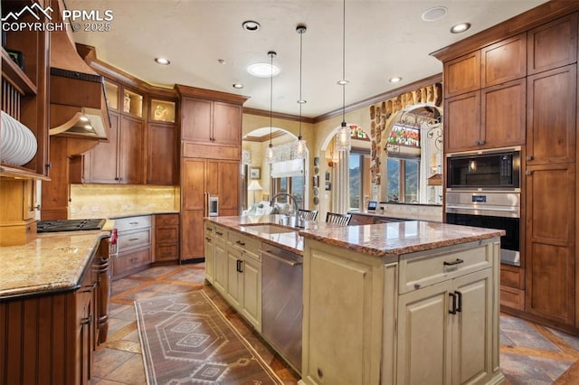 kitchen with crown molding, stainless steel appliances, recessed lighting, backsplash, and a sink