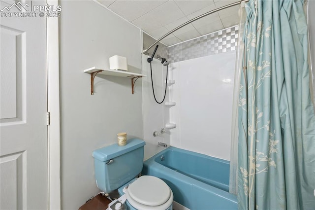 full bath featuring shower / bathtub combination with curtain and toilet