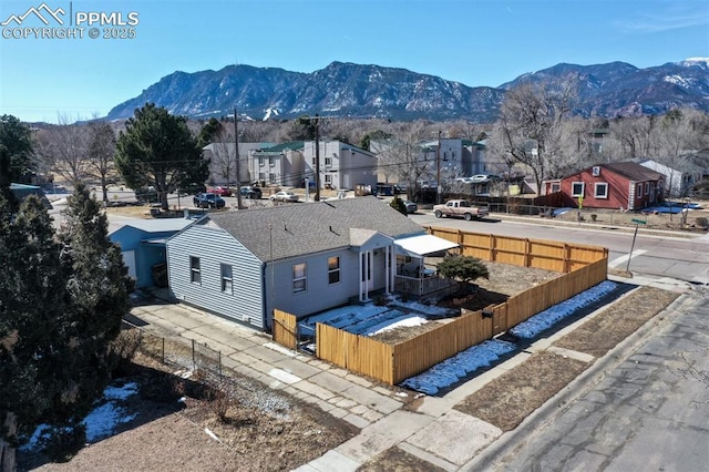 property view of mountains with a residential view