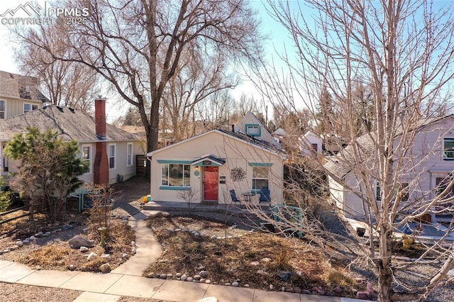 view of front of house with stucco siding