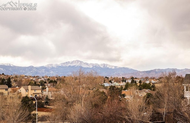 view of mountain feature with a residential view