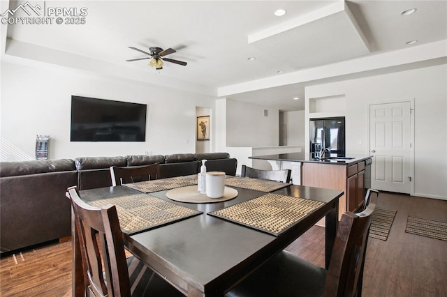 dining area featuring dark wood-style floors, recessed lighting, and ceiling fan