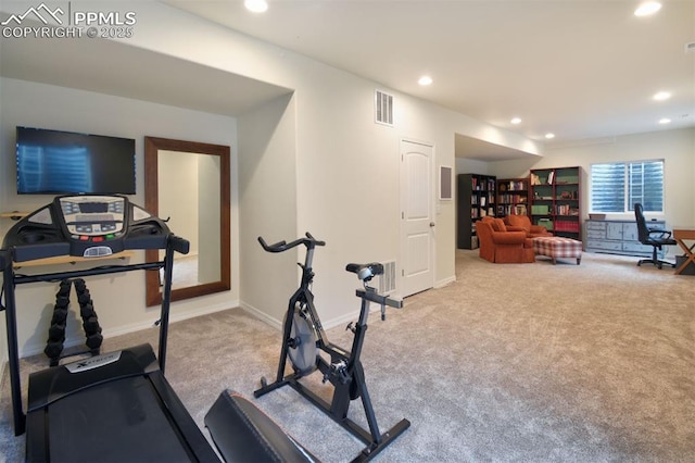 workout area with recessed lighting, visible vents, baseboards, and carpet