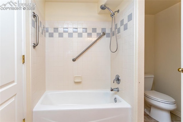 full bathroom featuring toilet and washtub / shower combination