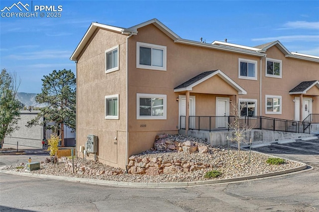 view of front of property with stucco siding