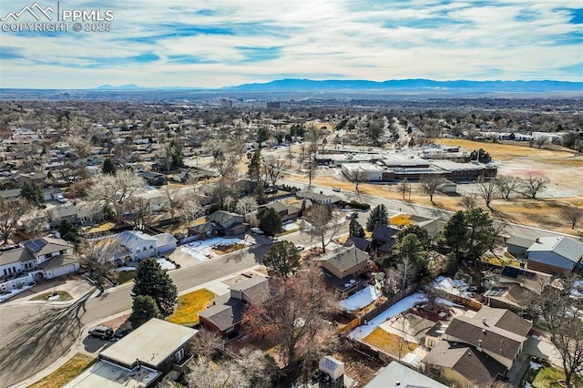 bird's eye view featuring a residential view and a mountain view