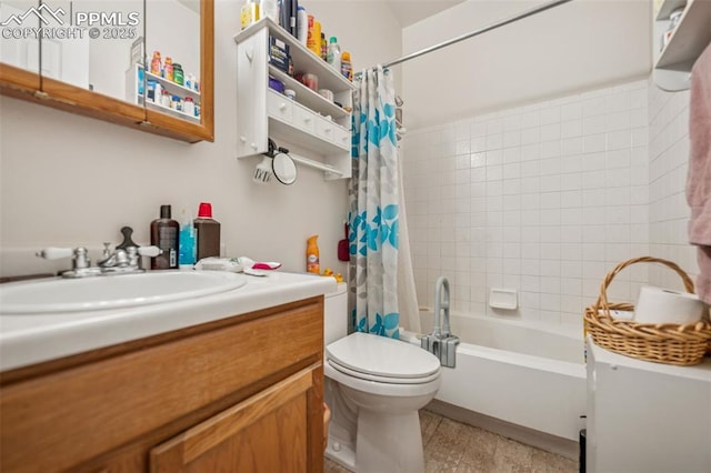 full bath featuring shower / bath combo with shower curtain, toilet, wood finished floors, and vanity