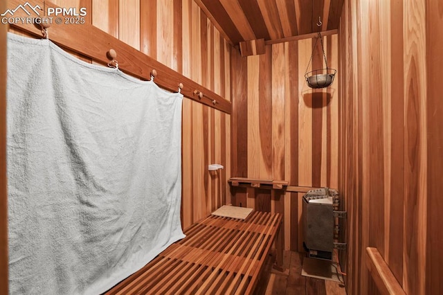 view of sauna / steam room