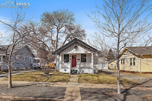 view of front of house featuring a porch