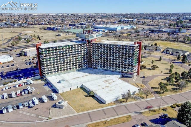 drone / aerial view with a view of city