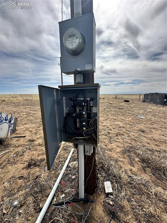 exterior details with electric meter