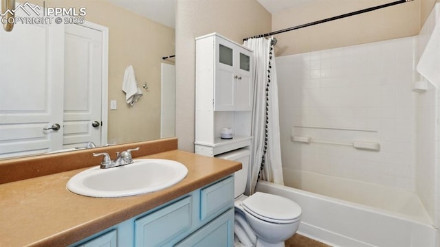 70 Audubon Dr, Colorado Springs, CO 80910 - full bathroom featuring toilet, vanity, and shower / tub combo
