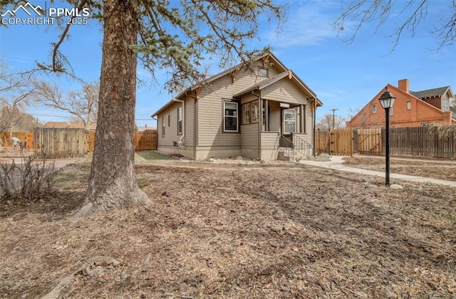 3010 W Kiowa St, Colorado Springs, CO 80904 - bungalow featuring fence private yard