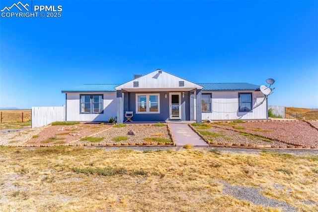 2801 Lime Rd, Pueblo, CO 81006 - view of front of house featuring metal roof and fence