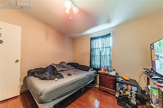 735 E Vermijo Ave, Colorado Springs, CO 80903 - bedroom with wood finished floors and a ceiling fan