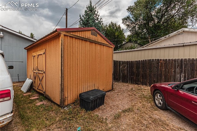 735 E Vermijo Ave, Colorado Springs, CO 80903 - view of shed with fence