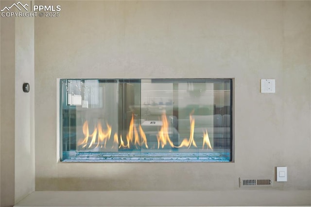interior details featuring visible vents