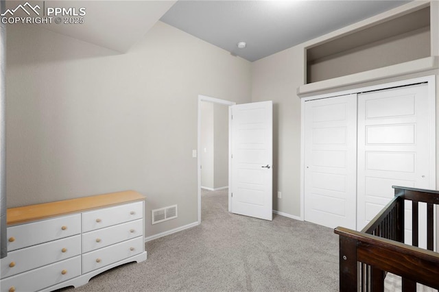 955 S Los Charros Dr, Pueblo West, CO 81007 - bedroom featuring a closet, carpet flooring, visible vents, and baseboards