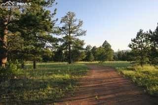 view of home's community