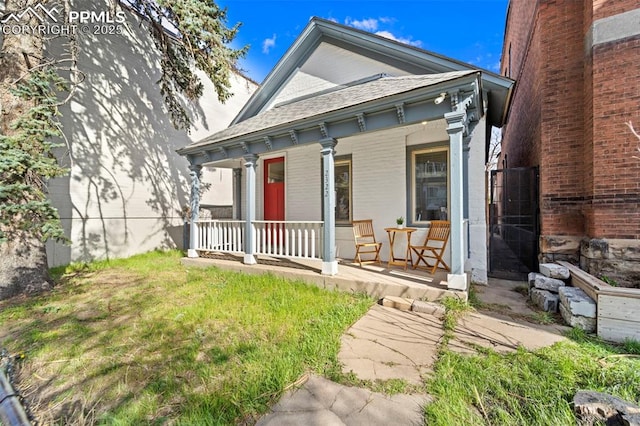view of front facade featuring covered porch