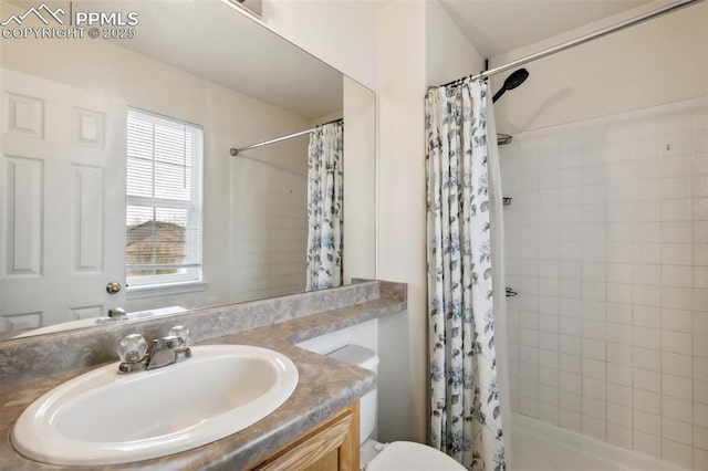 8246 Pinegate Dr, Colorado Springs, CO 80925 - full bath with vanity and tiled shower
