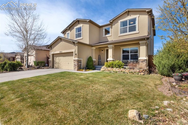 craftsman house with covered porch, driveway, a front yard, stone siding, and stucco siding