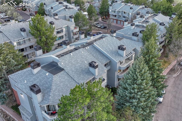 bird's eye view with a residential view