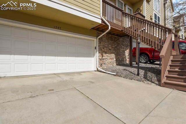 exterior space featuring driveway