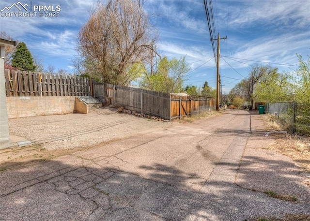 2204 Bonfoy Ave, Colorado Springs, CO 80909 - view of yard with fence