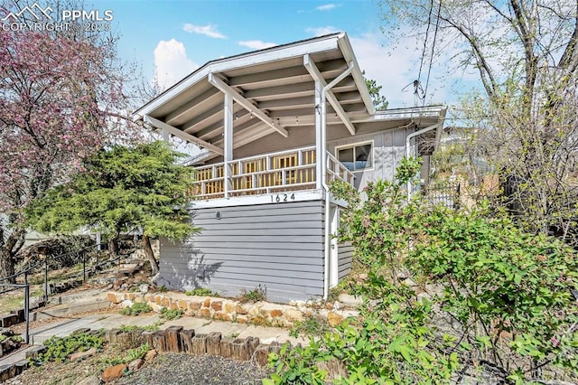 1624 Cheyenne Blvd, Colorado Springs, CO 80906 - view of home's exterior featuring fence