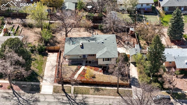 birds eye view of property featuring a residential view