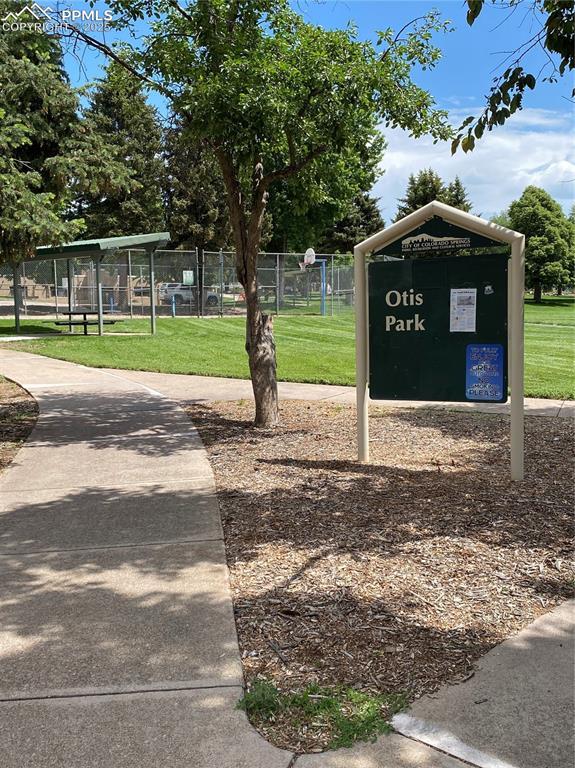 1028 N Union Blvd, Colorado Springs, CO 80909 - surrounding community