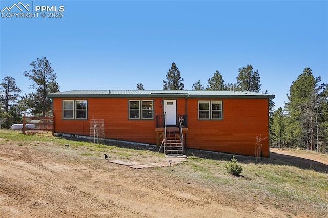 view of front of property