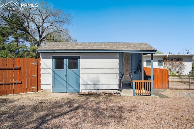 garage featuring fence