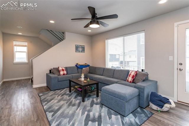 living area with wood finished floors, baseboards, ceiling fan, and recessed lighting