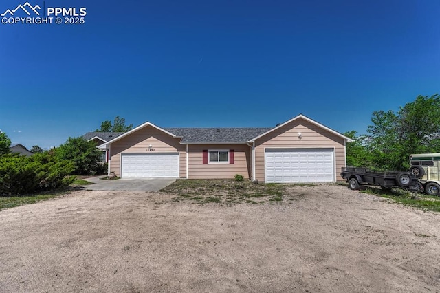16440 Eastonville Rd, Elbert, CO 80106 - ranch-style home featuring a garage