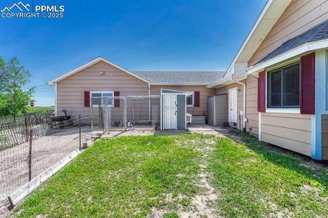 16440 Eastonville Rd, Elbert, CO 80106 - view of front of property featuring a fenced backyard and roof with shingles