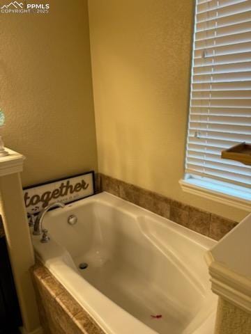 6290 Pilgrimage Rd, Colorado Springs, CO 80925 - full bath with a garden tub