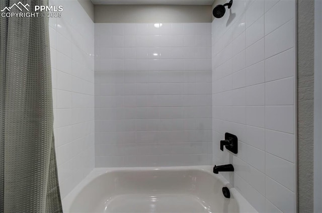 full bathroom featuring shower / bathtub combination with curtain