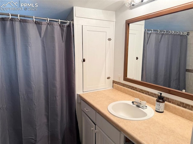 1322 Lincoln Ave, La Junta, CO 81050 - bathroom with vanity