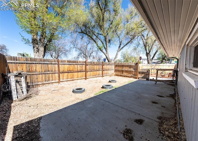1328 E Las Animas St, Colorado Springs, CO 80910 - view of patio / terrace with a fenced backyard