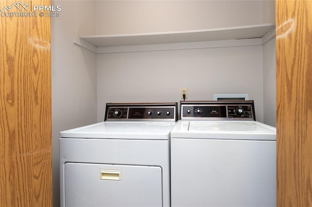1295 Soaring Eagle Dr, Colorado Springs, CO 80915 - laundry area with washer and clothes dryer