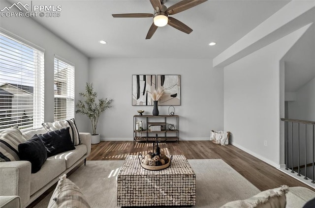 living room featuring ceiling fan, wood finished floors, recessed lighting, and baseboards