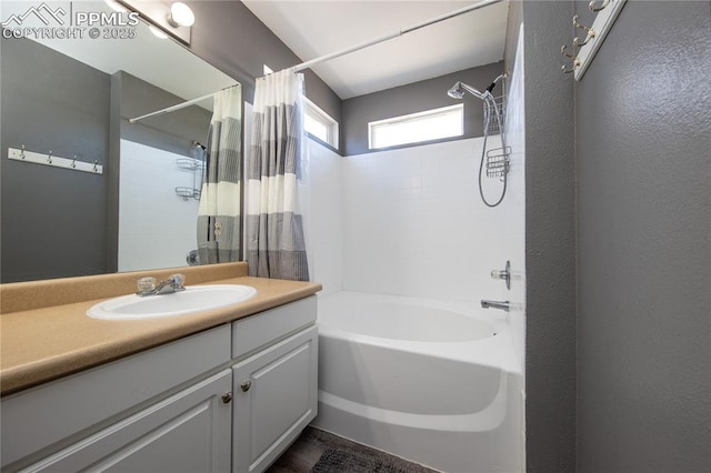 7511 Coffee Rd, Peyton, CO 80831 - full bath featuring shower / tub combo with curtain and vanity