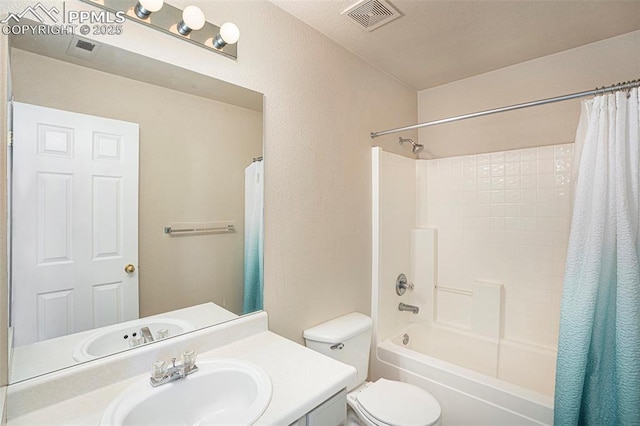 7120 Bonnie Brae Ln, Colorado Springs, CO 80922 - bathroom with vanity, toilet, shower / bath combination with curtain, and a textured wall