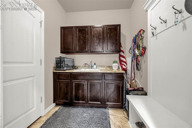 10282 Mt Lincoln Dr, Peyton, CO 80831 - bar featuring a sink