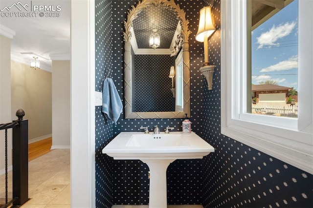 1303 Hermosa Way, Colorado Springs, CO 80906 - bathroom featuring tile patterned floors and baseboards