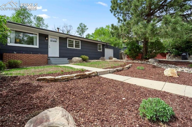 717 W Monroe St, Colorado Springs, CO 80907 - view of front of property featuring fence
