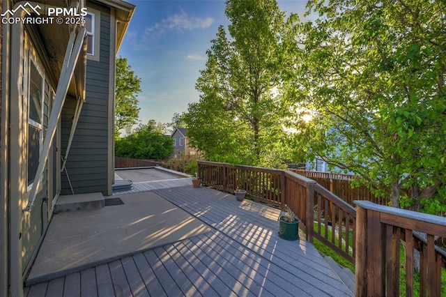 deck featuring fence